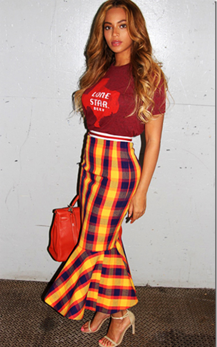 4-Beyonces-Instagram-Stella-Jean-Striped-Blazer-Yellow-Plaid-Skirt-and-Lone-Star-Beer-Short-Sleeve-Tee_thumb[1]